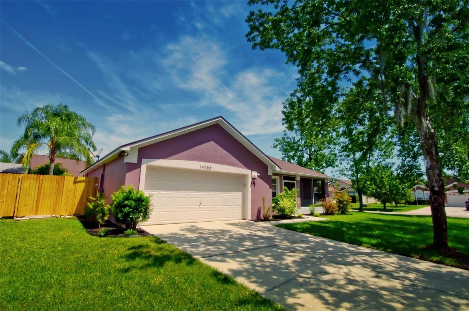 Property Photo: 14065 Saint Leo Court FL 32826