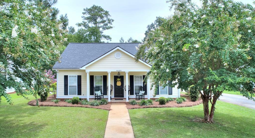 Property Photo:  1900 Sussex Court  GA 31721 