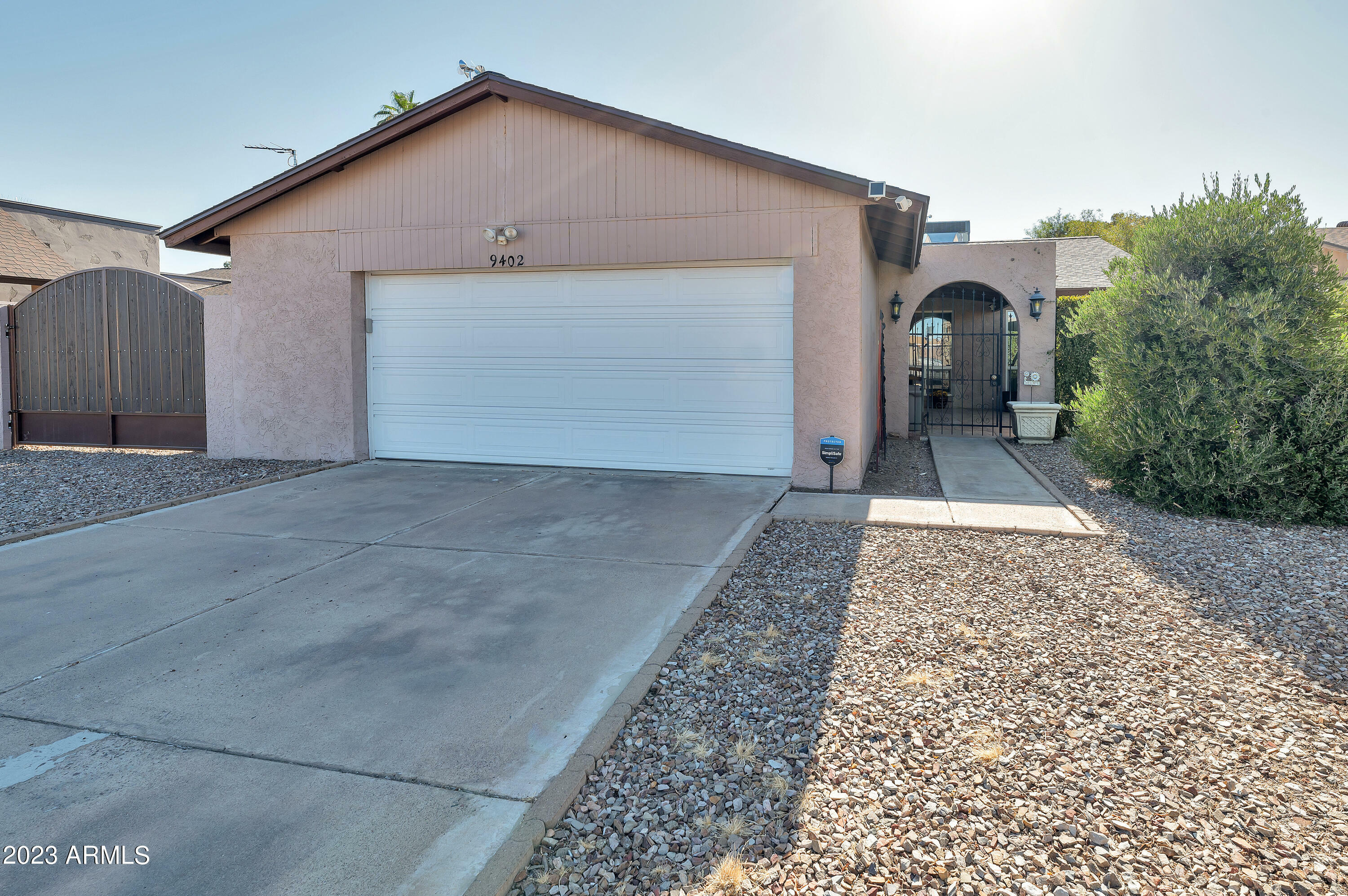 Property Photo:  9402 N 53rd Avenue  AZ 85302 