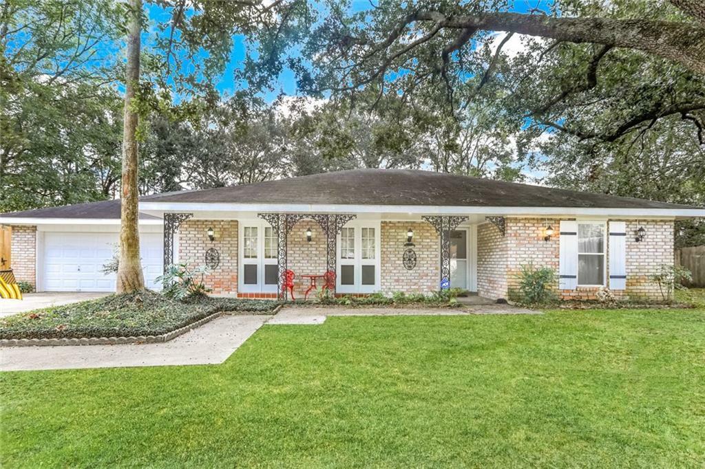 Property Photo:  1140 Rue Bordeaux Drive  LA 70458 