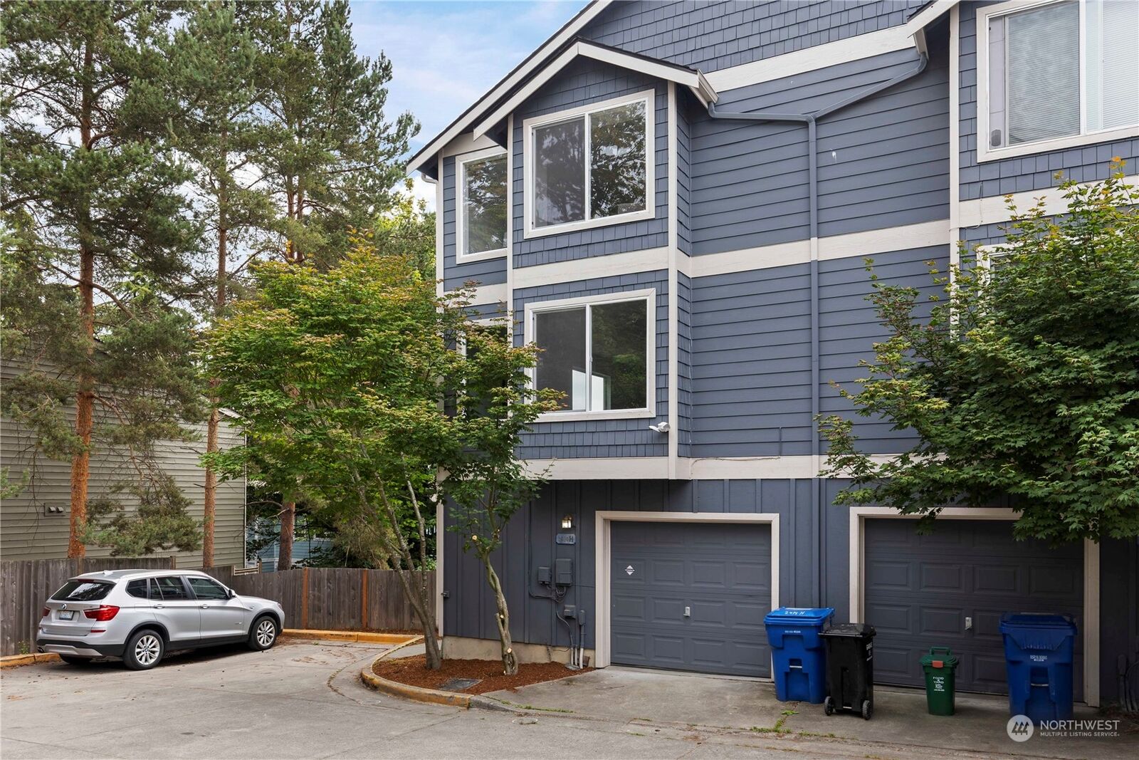 Property Photo:  2414 SW Holden Street H  WA 98106 