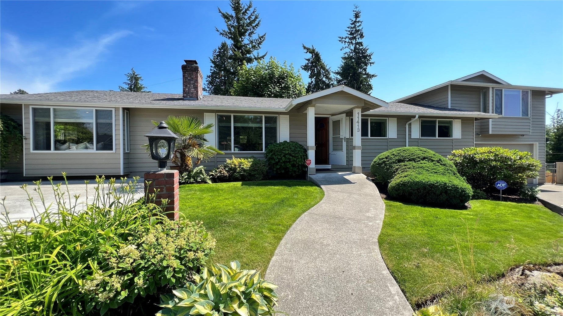 Property Photo: 11413 SE 86th Street WA 98056