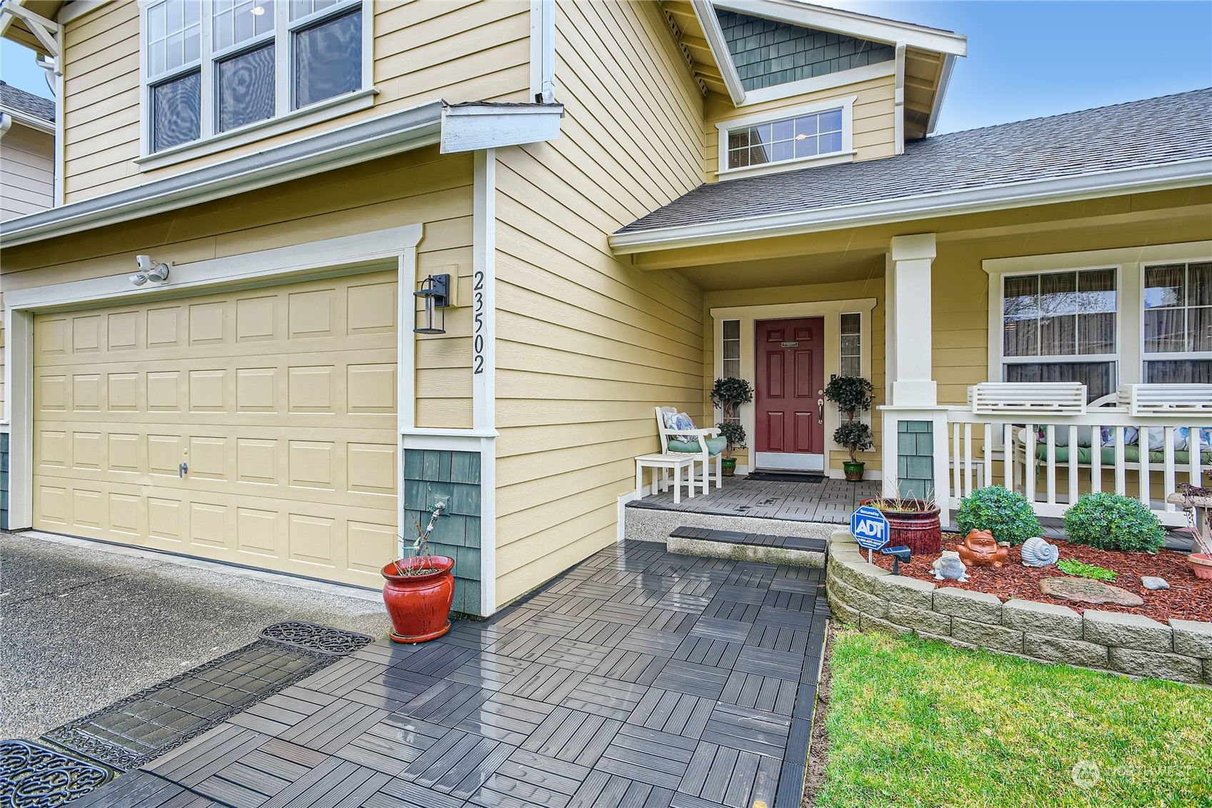 Property Photo:  23502 117th Place SE  WA 98031 