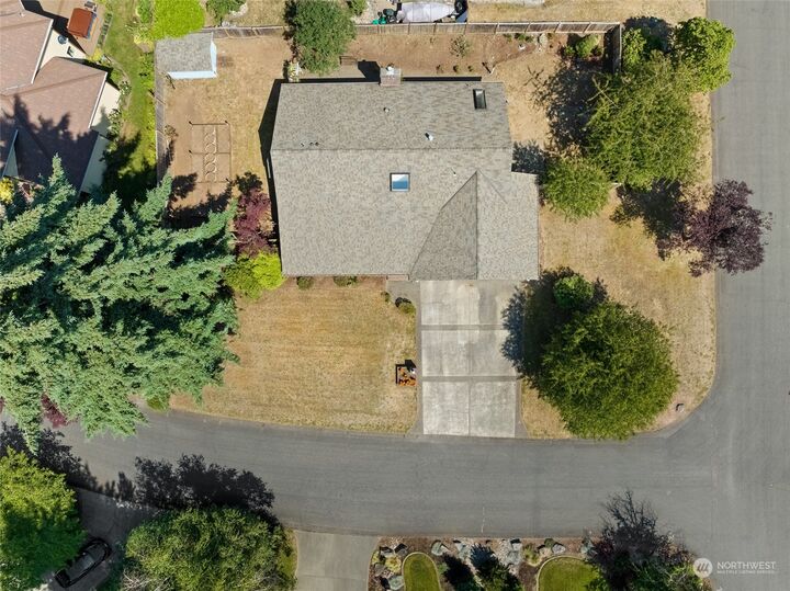 3 bed Puyallup home for sale 16517 88th Avenue Ct E, Puyallup, WA 98375