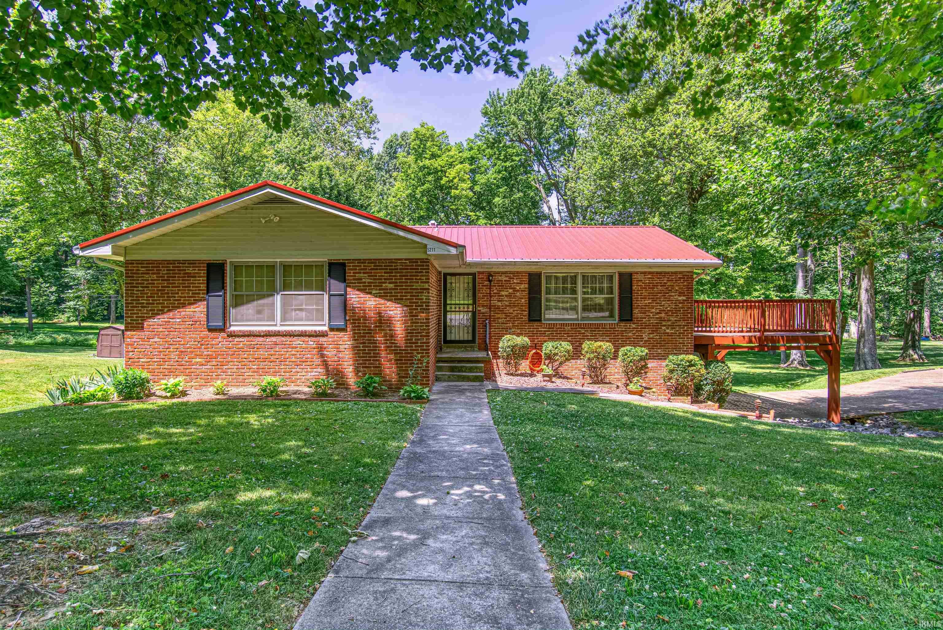 Home for sale in Newburgh 5211 Tarrytown Road, Newburgh, IN 47630