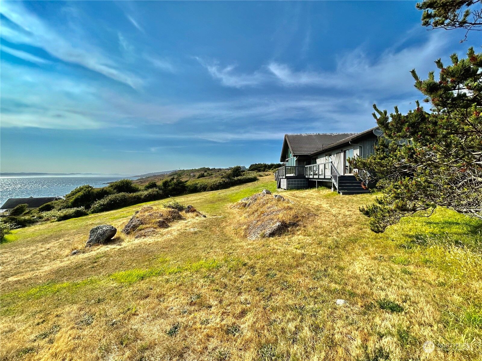 Property Photo:  155 Land'S End Lane  WA 98250 