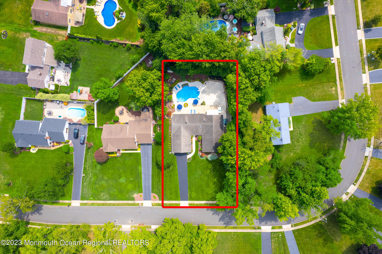 Property Photo:  7 Grayson Lane  NJ 07726 
