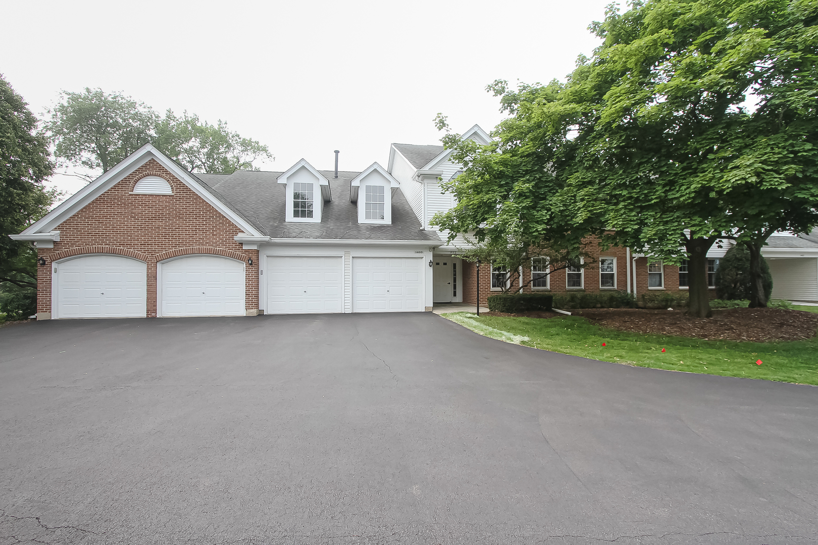 Property Photo: 1403 Clove Court B IL 60056