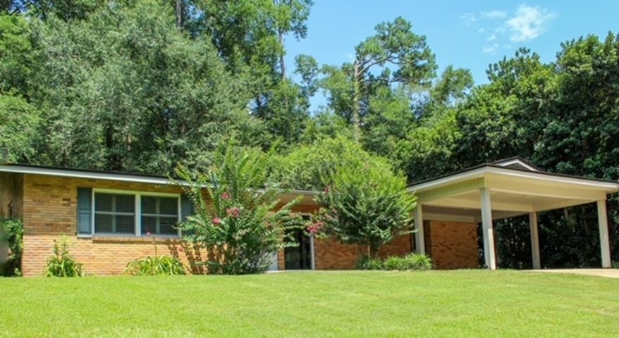 Property Photo:  625 N Calhoun Streets  FL 32351 