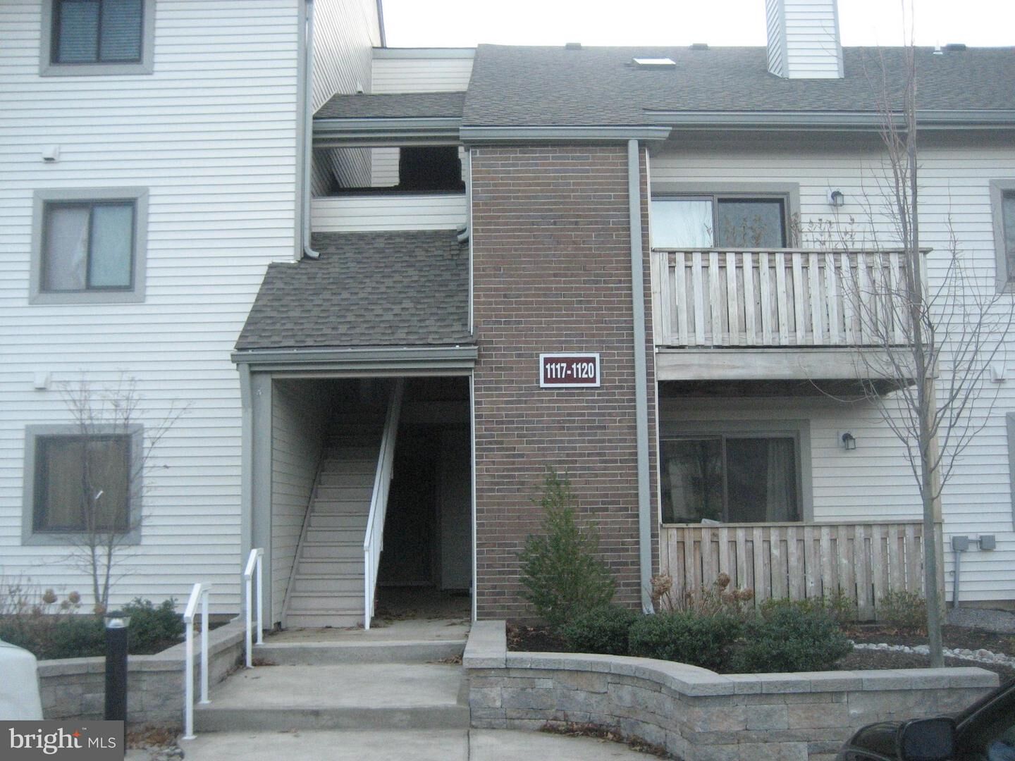 Property Photo:  1119 Ravens Crest Dr E  NJ 08536 
