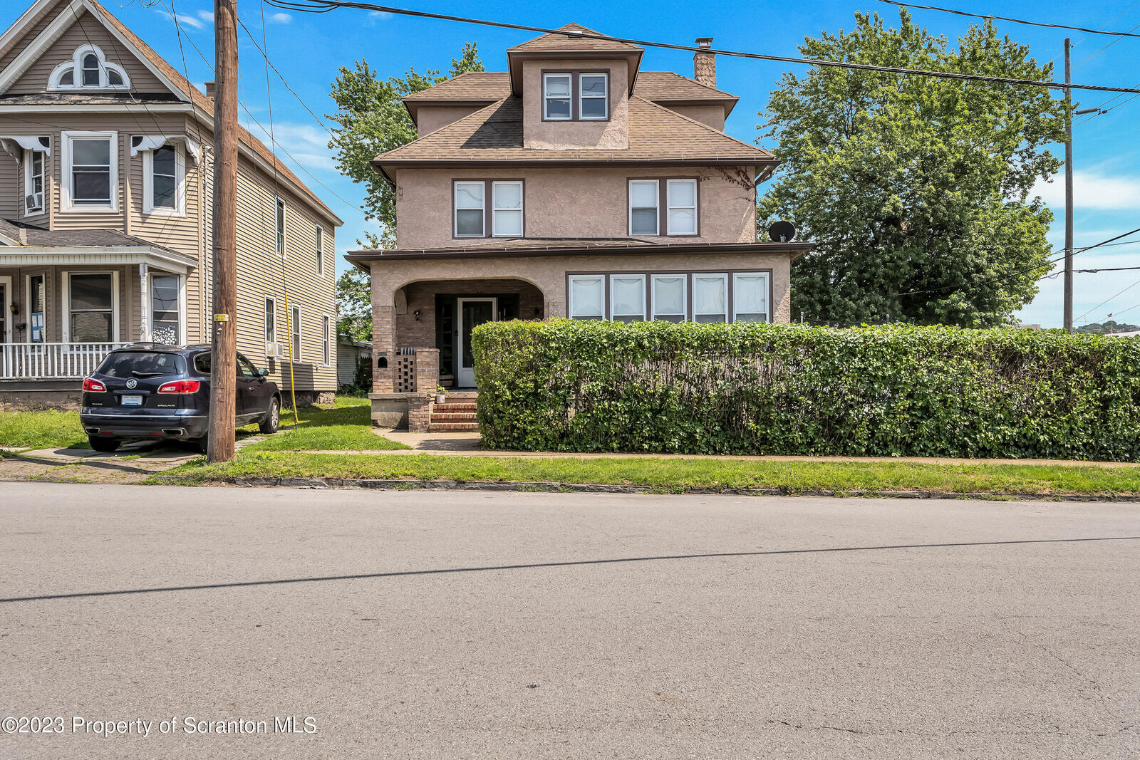 Property Photo:  1206 Sanderson Avenue  PA 18509 