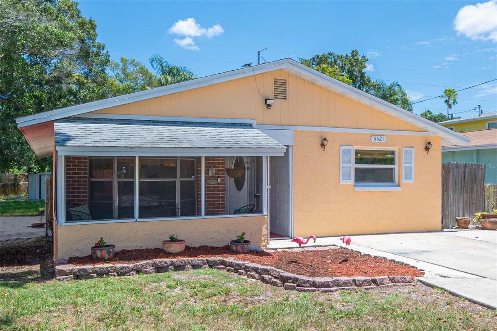 Property Photo:  5521 Crissman Drive N  FL 33714 