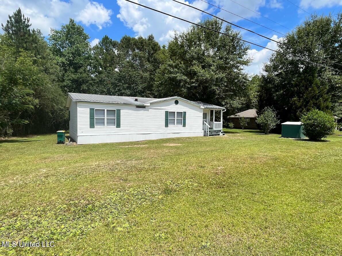Property Photo: 22396 Armes Road MS 39574