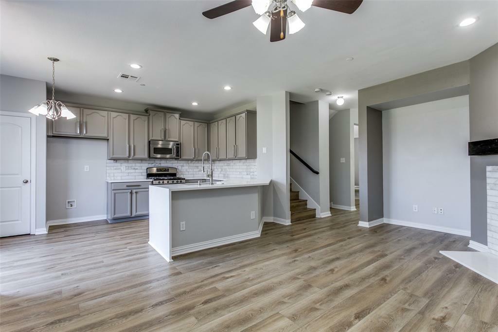 Property Photo:  1443 Chase Lane  TX 75063 