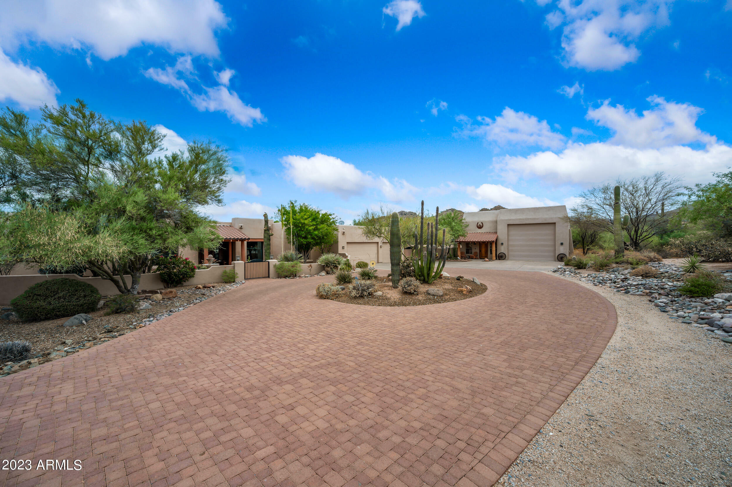 Property Photo:  5424 E New River Road  AZ 85331 