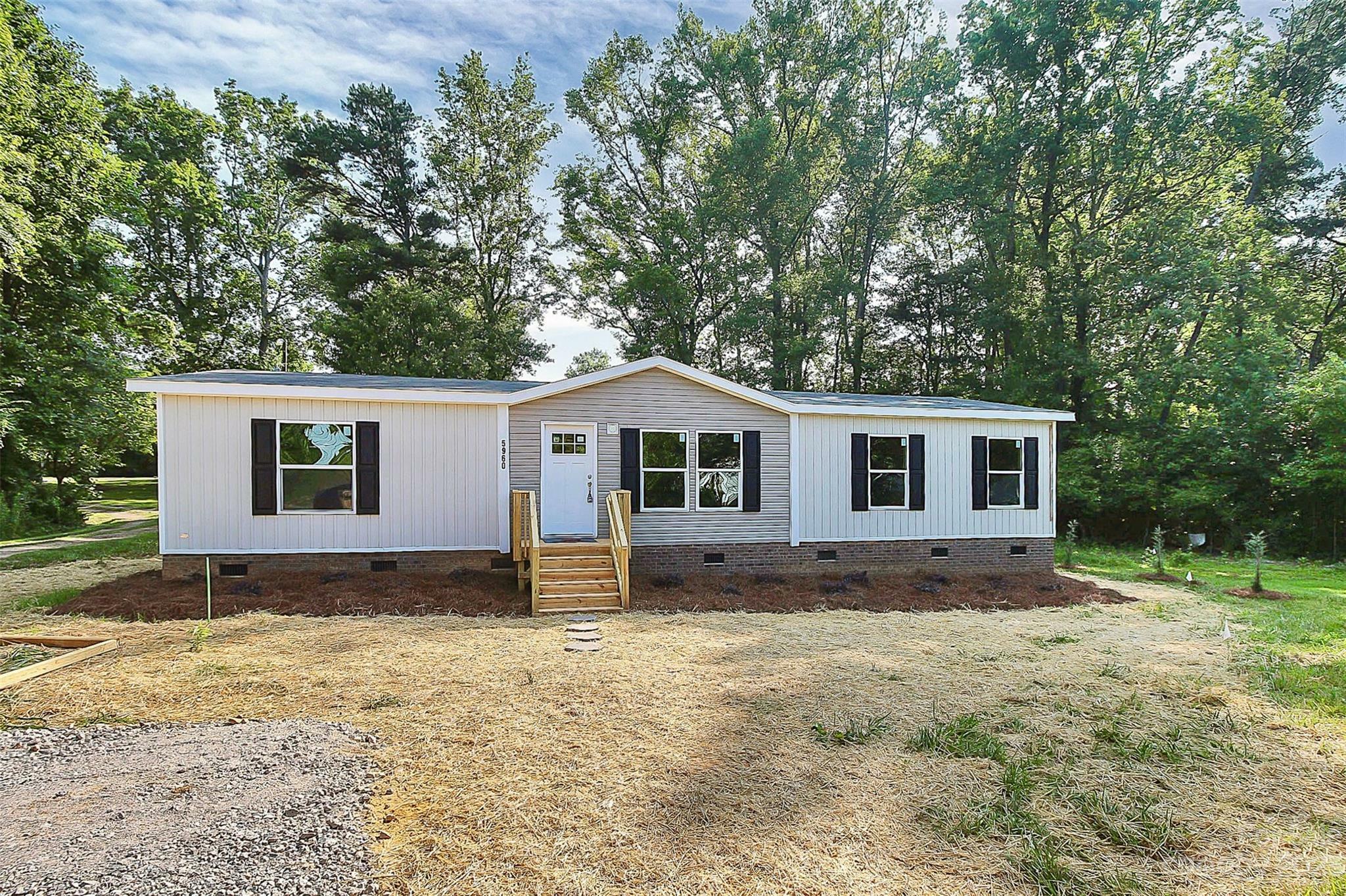 5960 Oakridge Road  Clover SC 29710 photo