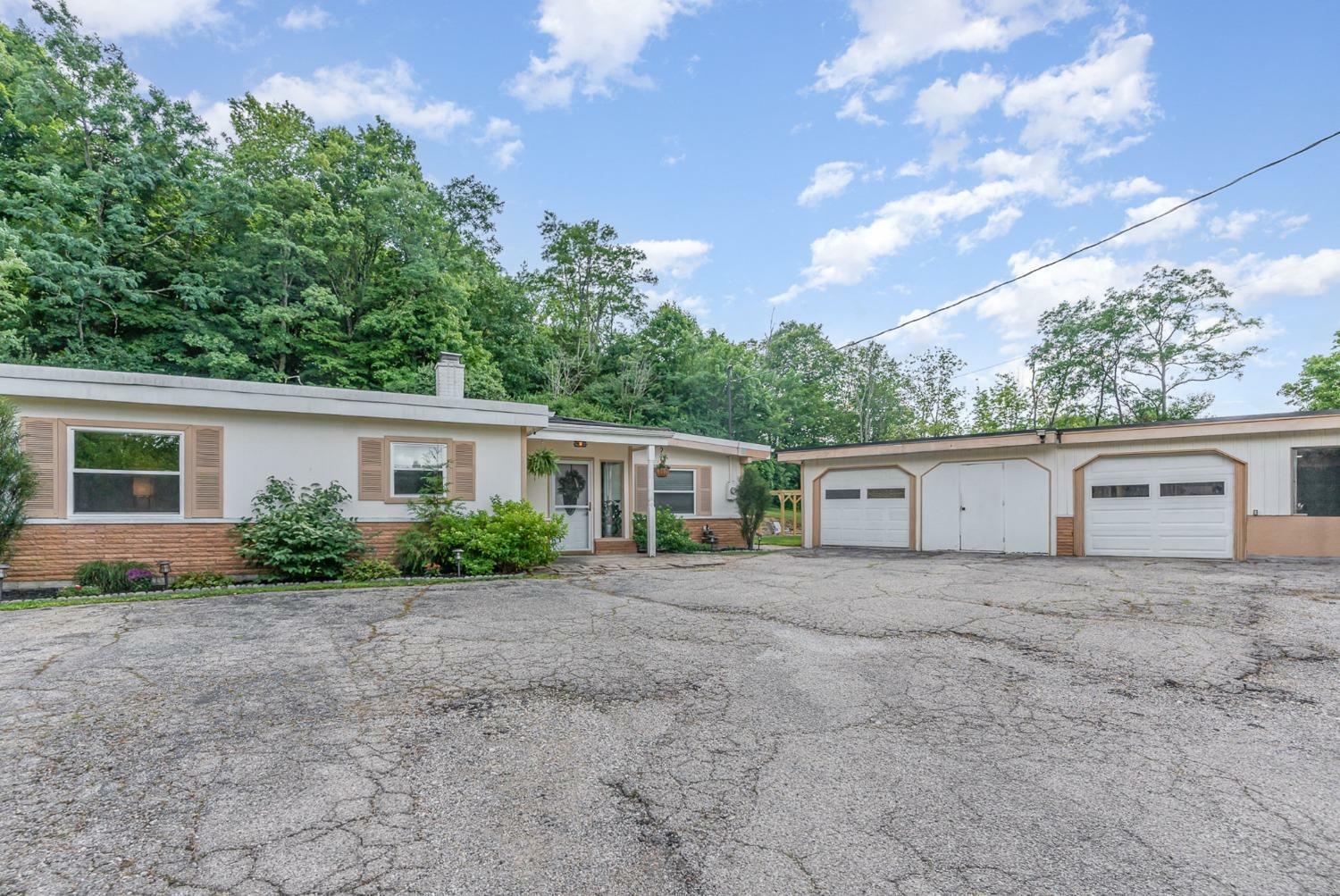 Property Photo: 6629 Taylor Rd OH 45248