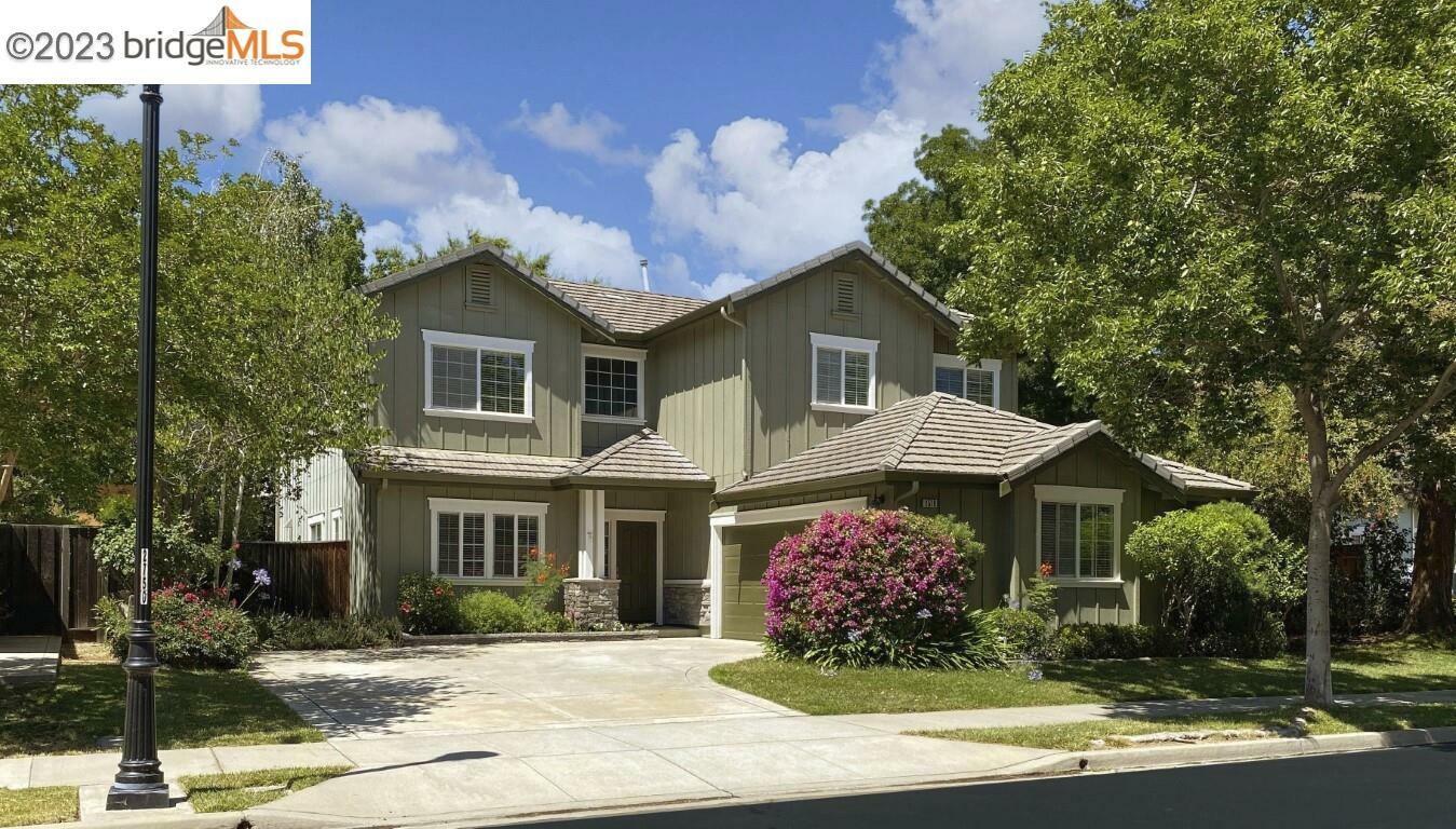 Property Photo: 1519 Buena Vista St CA 94513