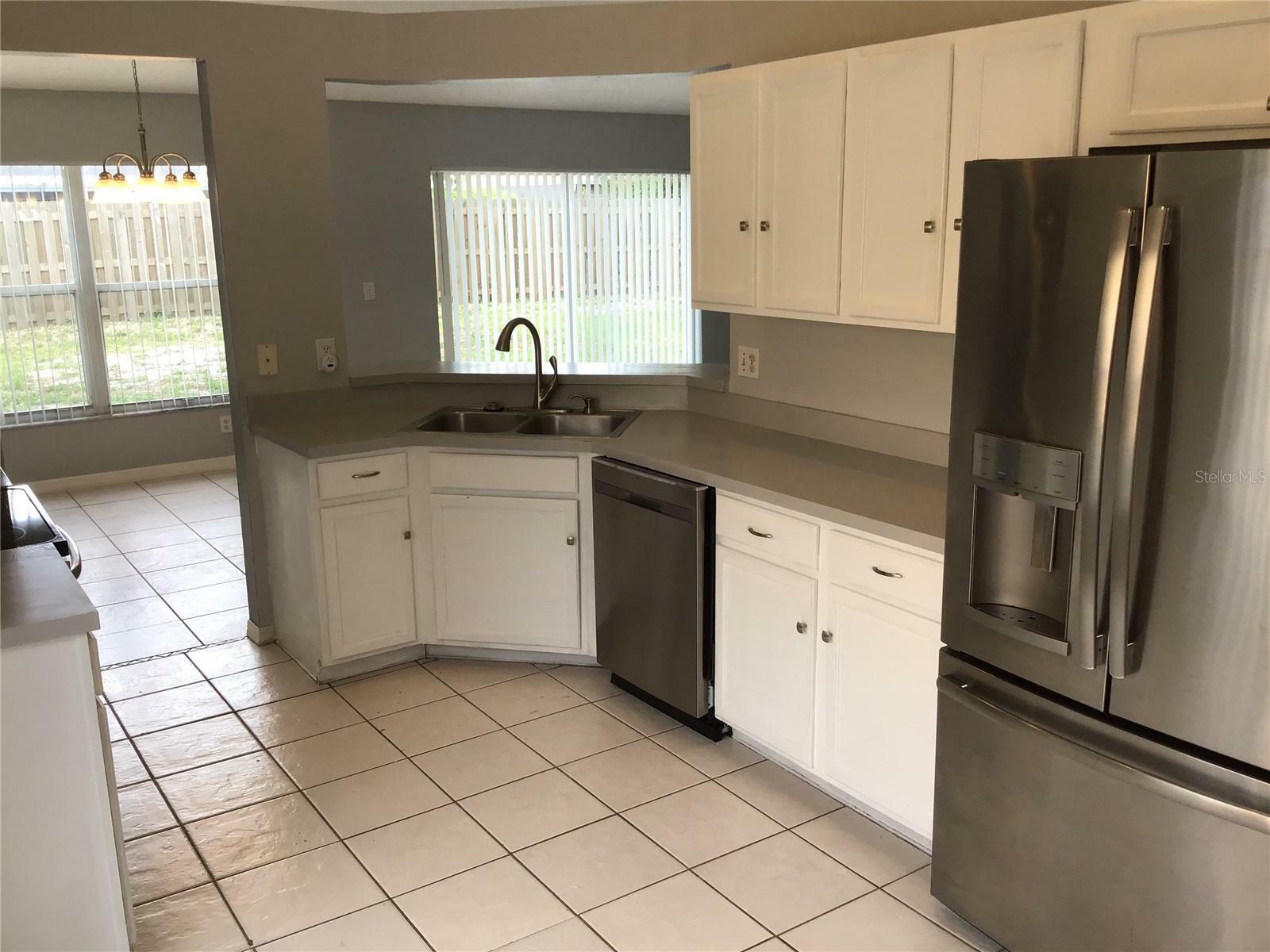 Property Photo: 4680 56th Drive E FL 34203