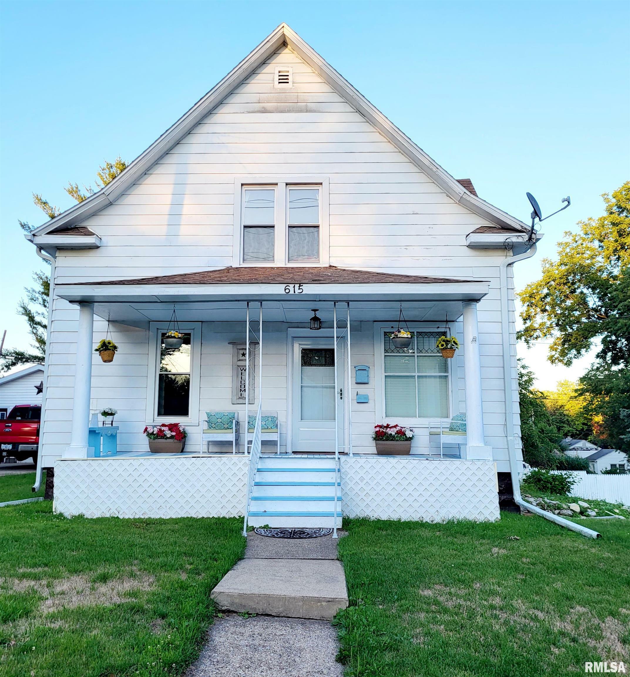 Property Photo:  615 Dean Court  IL 61520 