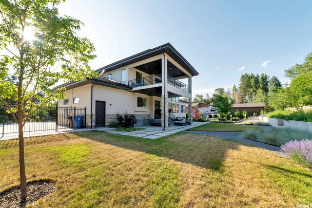 Property Photo: 8165 S Willow Creek Cv UT 84093