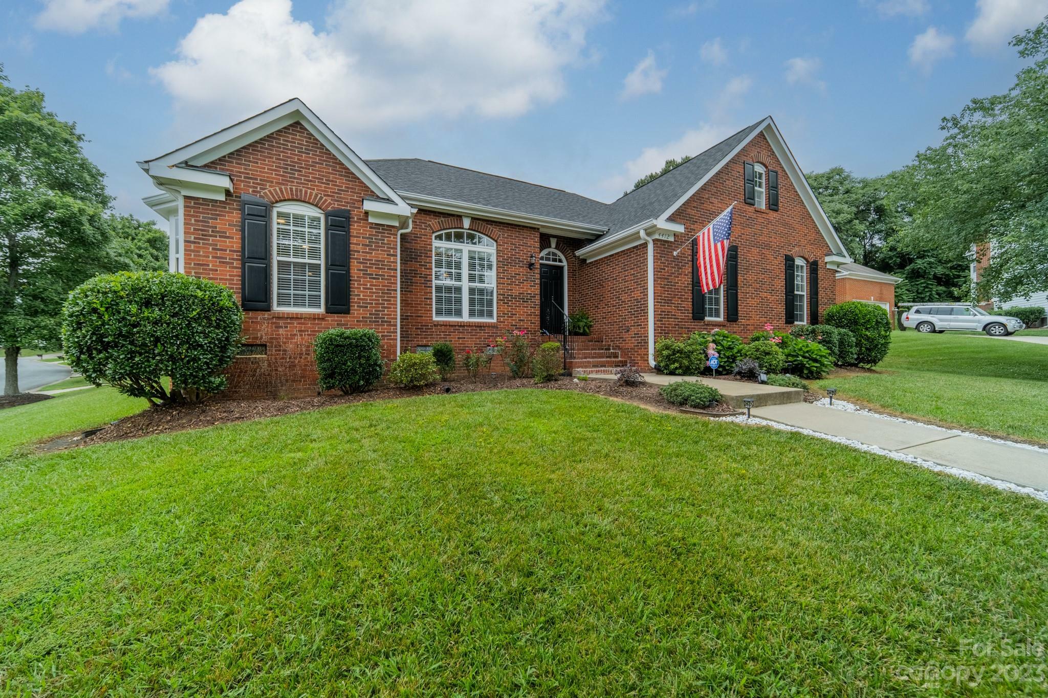 Property Photo:  4412 Blackbird Court  NC 28269 