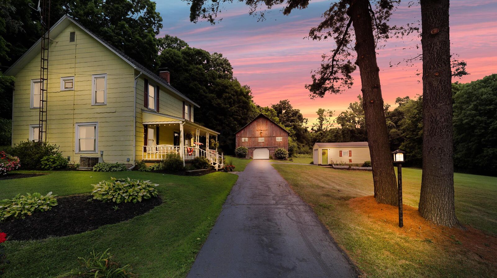 Property Photo:  5699 St Joseph NE Road  OH 43055 