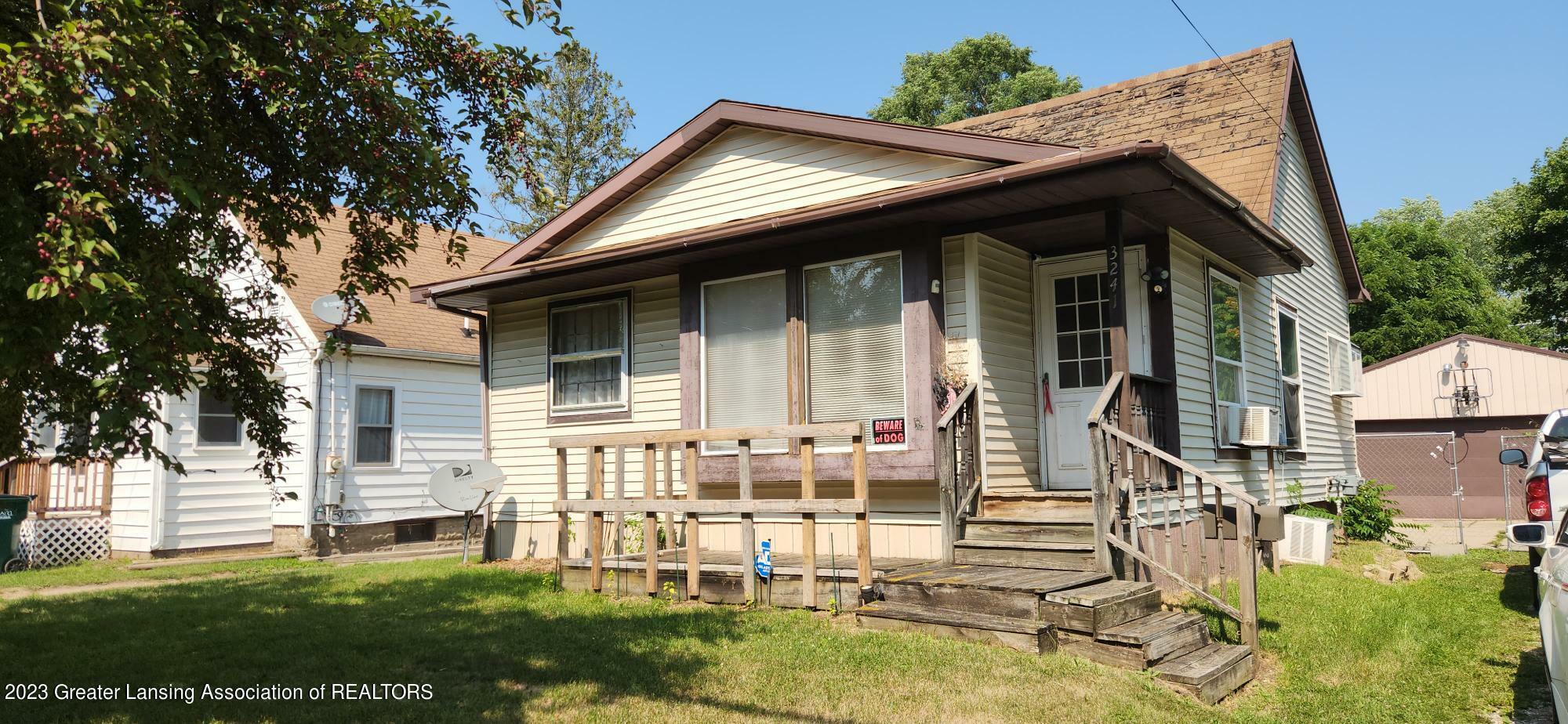 Property Photo:  3241 Stabler Street  MI 48910 