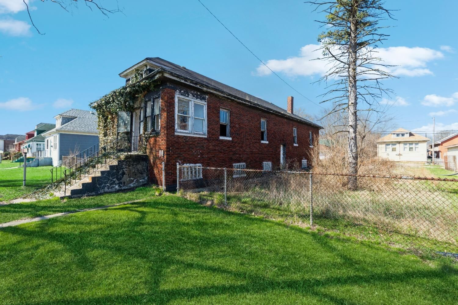 Property Photo:  1408 Maryland Street  IN 46407 