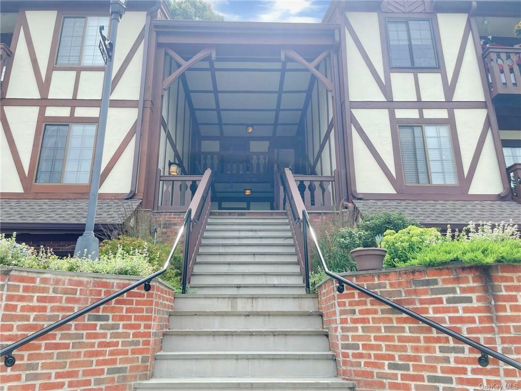 99 Foxwood Circle  Mount Kisco NY 10549 photo