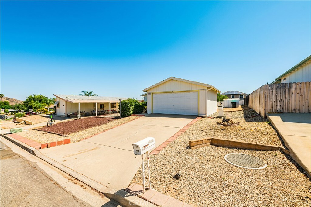 Property Photo:  33648 Plowshare Road  CA 92595 