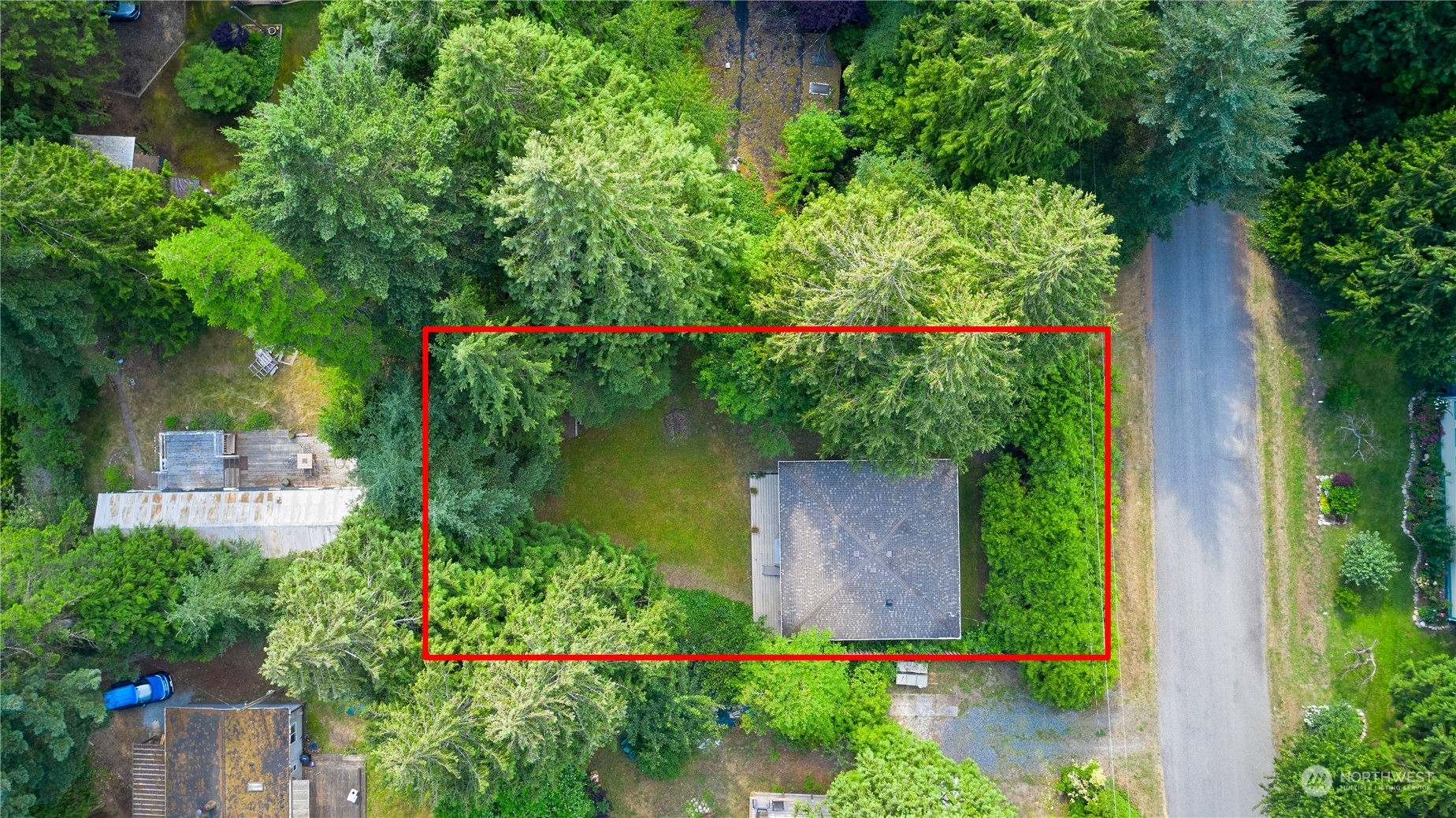 Property Photo: 1915 N Cedar Park Drive WA 98281
