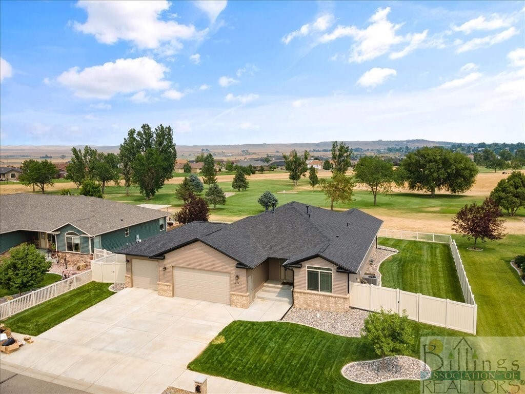 Property Photo: 2147 Clubhouse Way MT 59105
