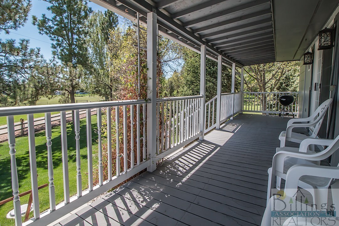 Property Photo:  7 E Freeman Lane  MT 59041 