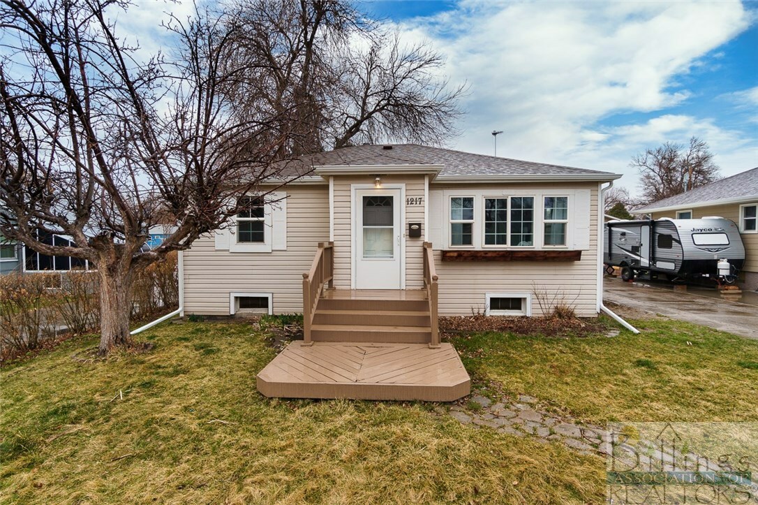 Property Photo:  1217 Avenue F  MT 59102 