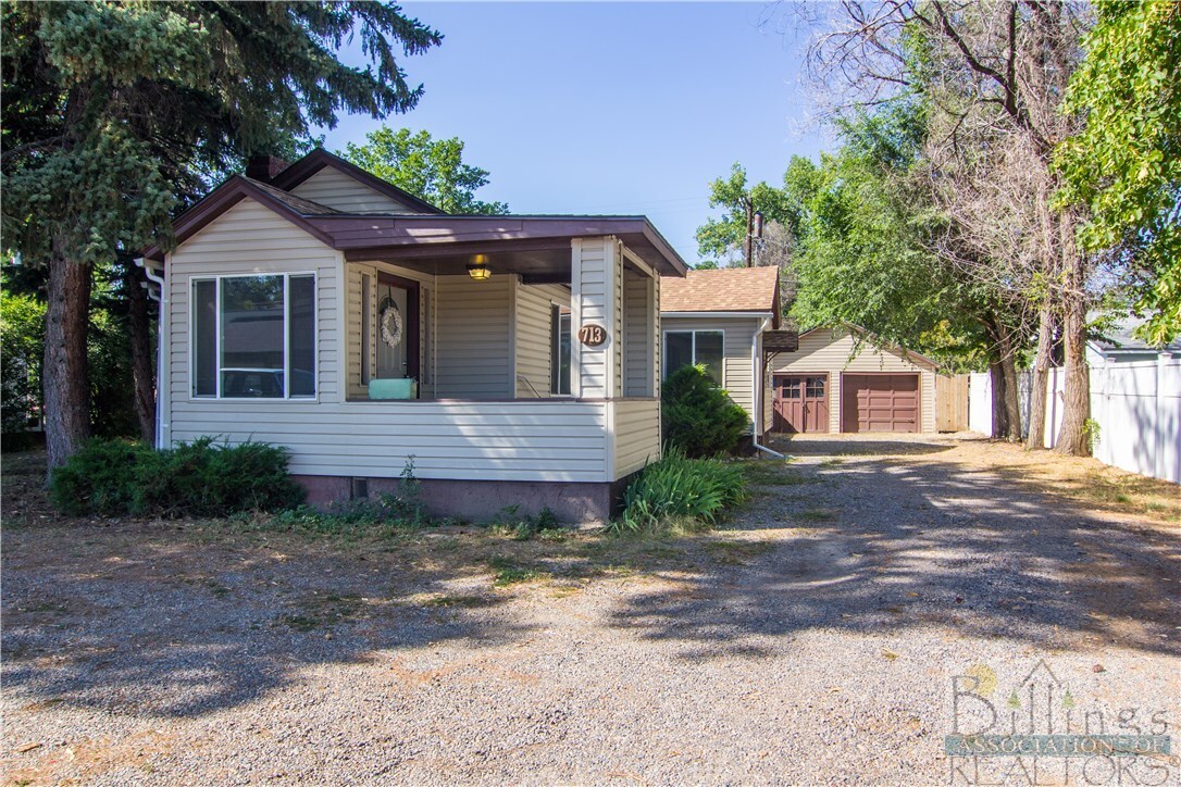 Property Photo:  713 Broadwater Avenue  MT 59102 