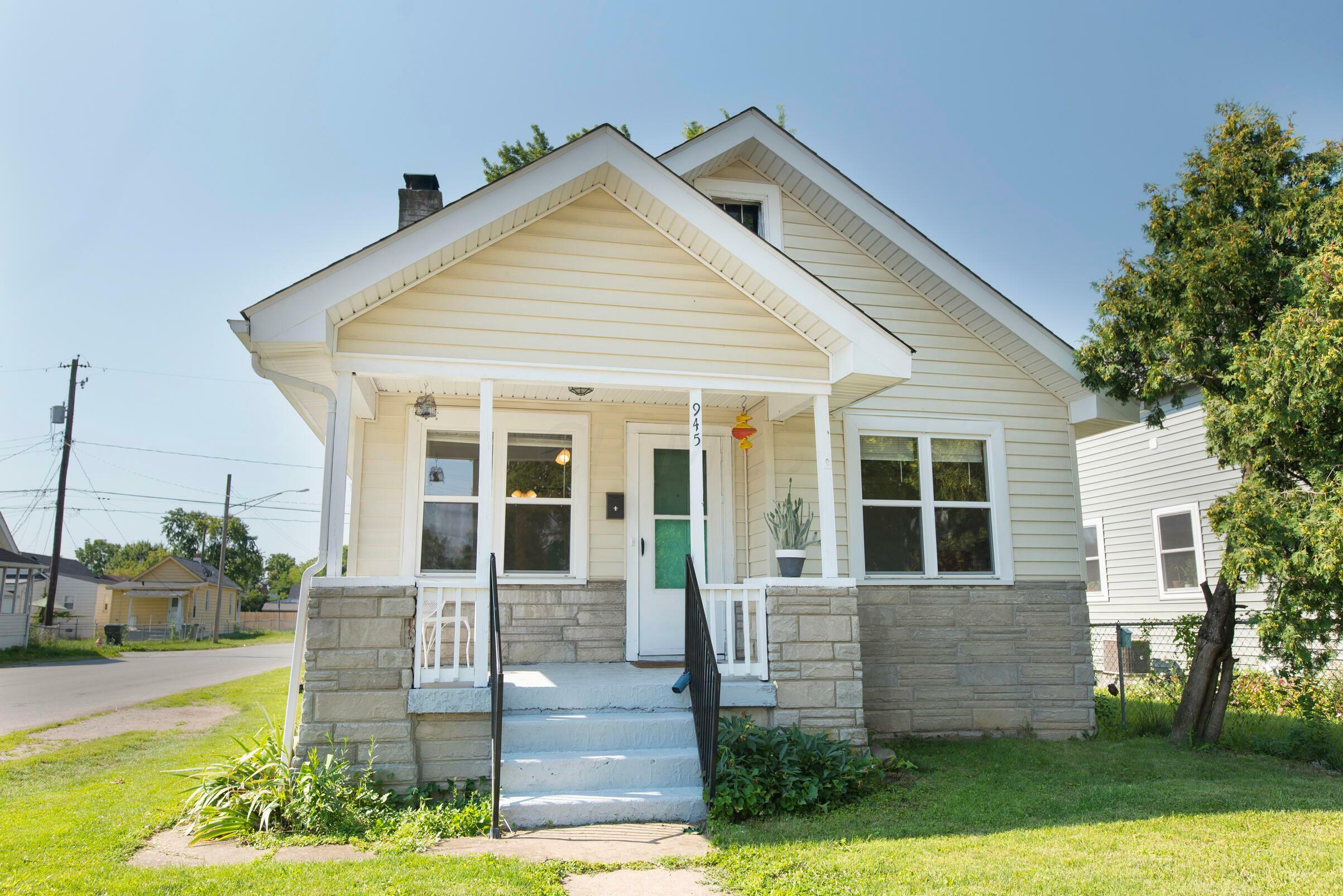 945 Bellows Avenue  Columbus OH 43223 photo