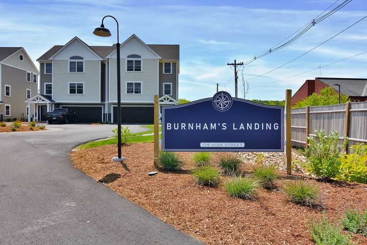 128 High St 6  Ipswich MA 01938 photo