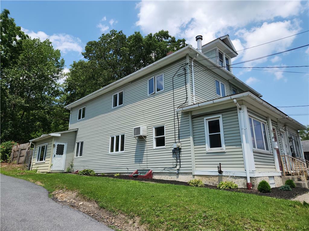 Property Photo:  823 West Pennsylvania Avenue  PA 18072 
