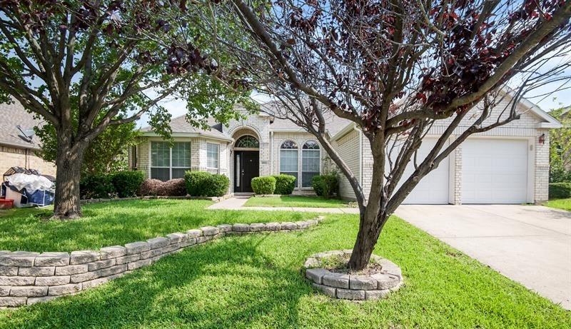 Property Photo: 4021 Chinaberry Drive TX 75043