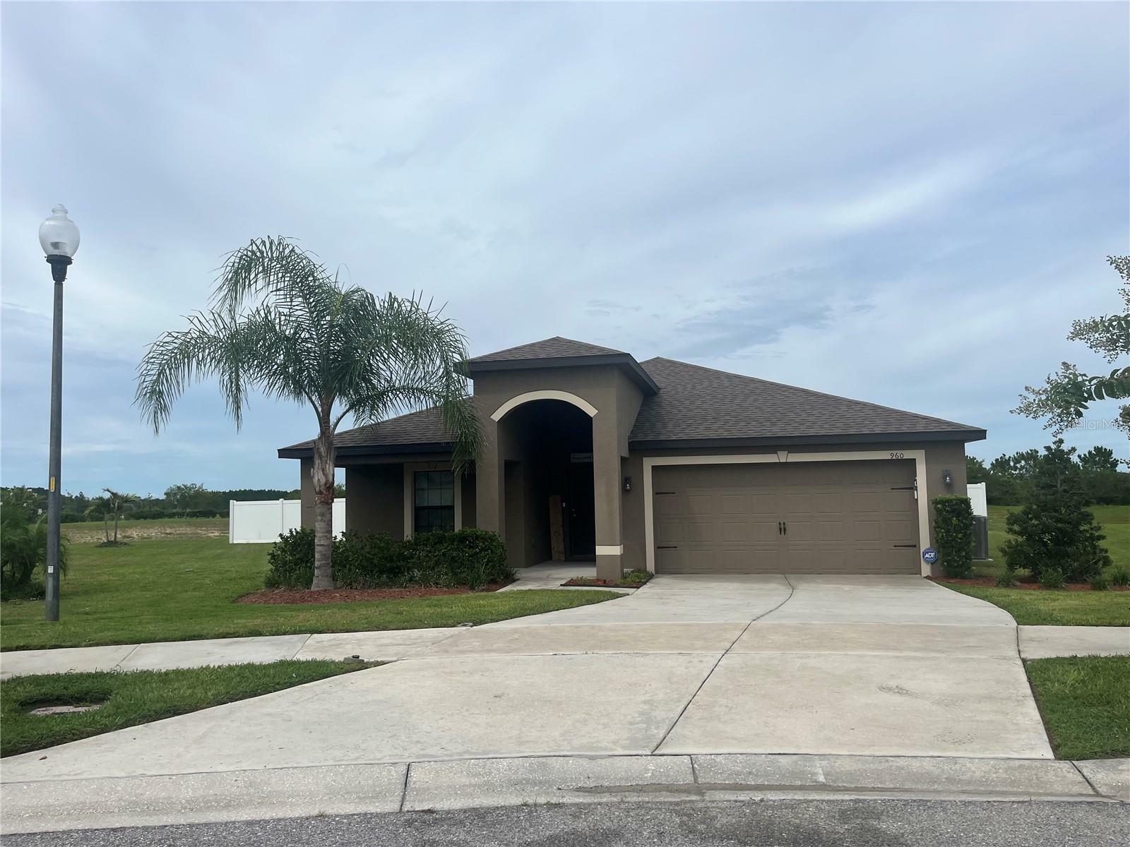 Property Photo:  960 Aspen View Circle  FL 34736 