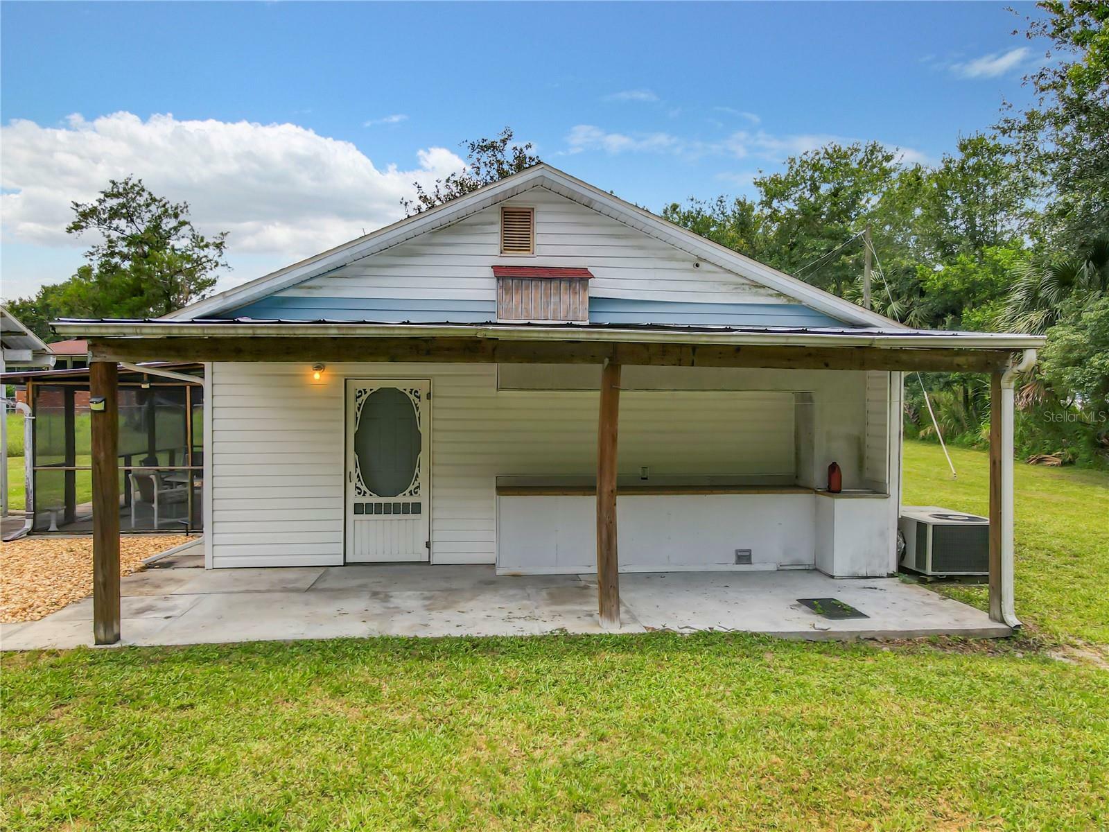 Property Photo:  4815 Hester Avenue  FL 32773 