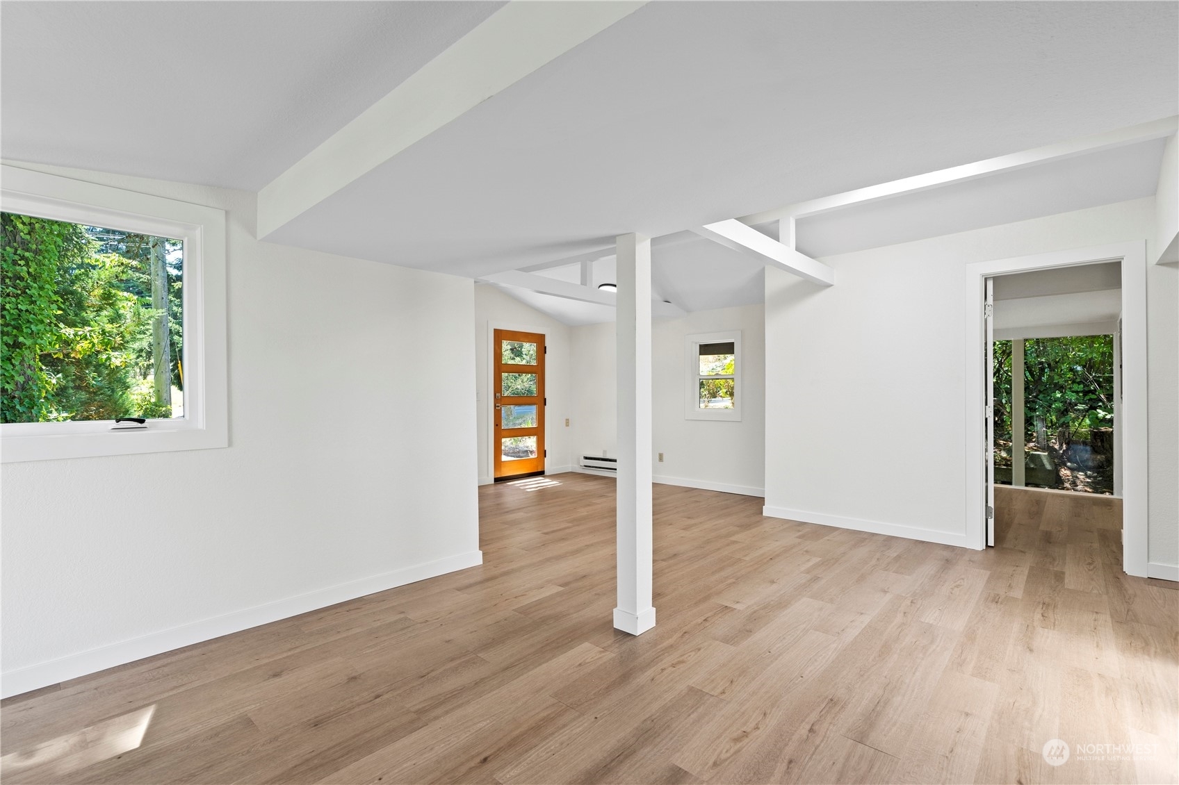Property Photo:  1140 NE Perkins Way  WA 98155 