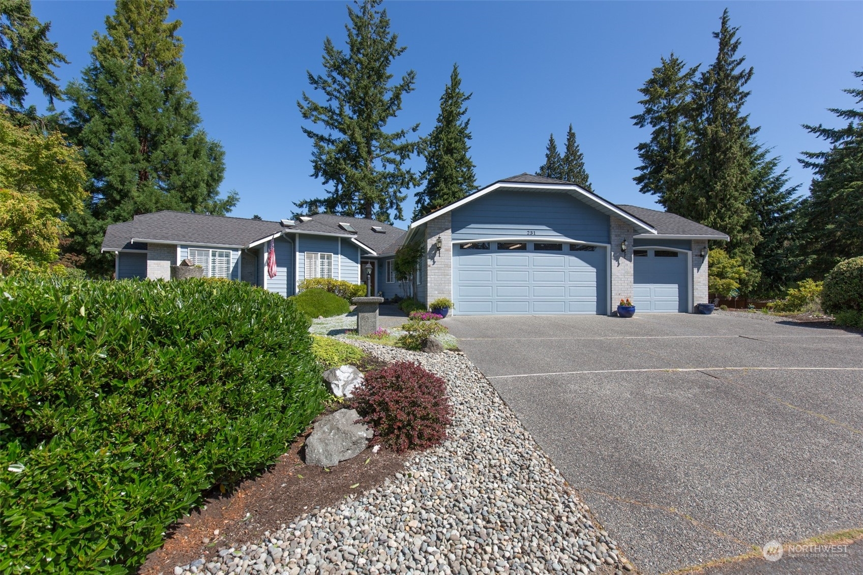 Property Photo:  231 Taylor Court  WA 98382 