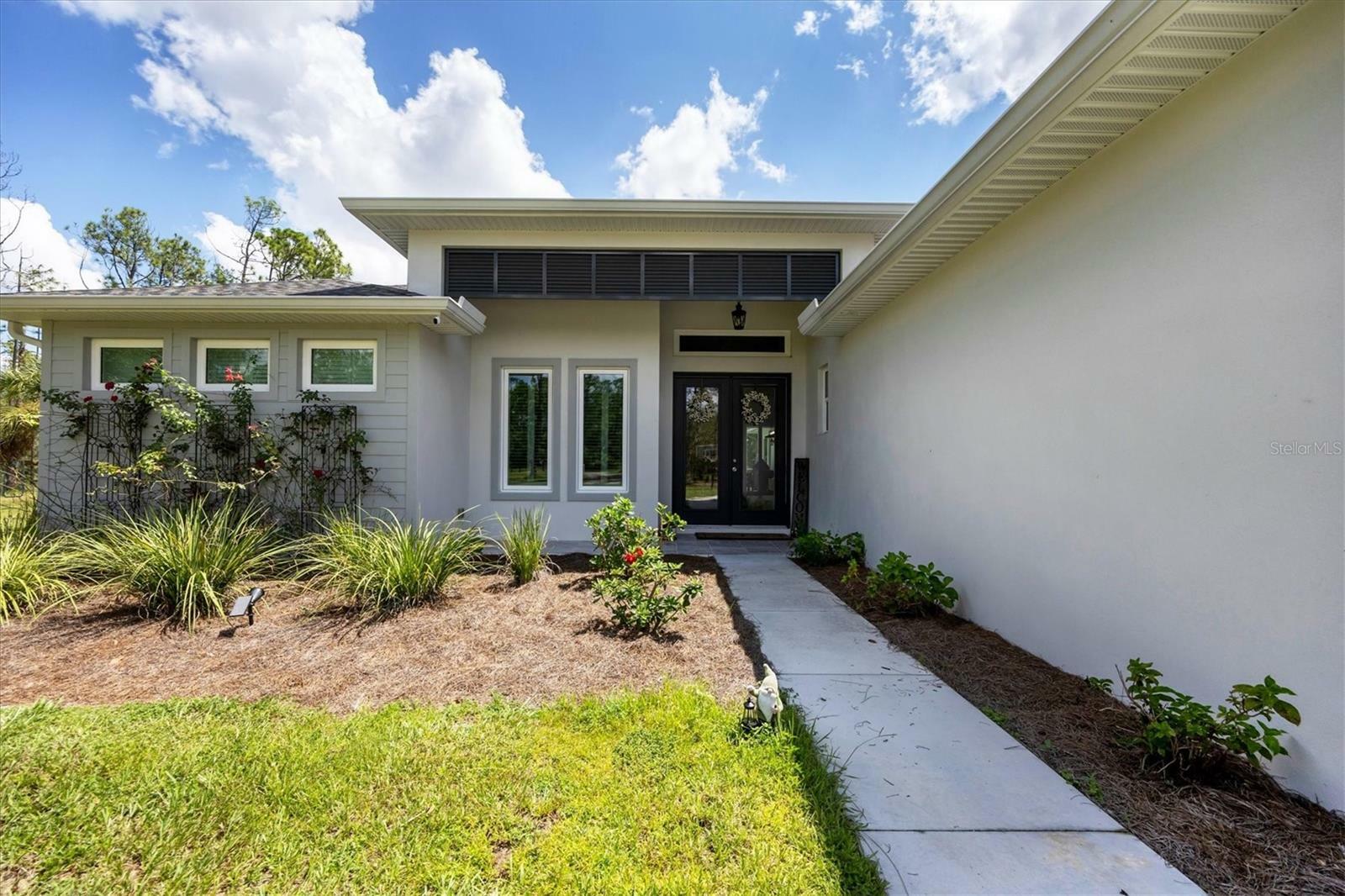 Property Photo: 6674 Ruff Street FL 34291