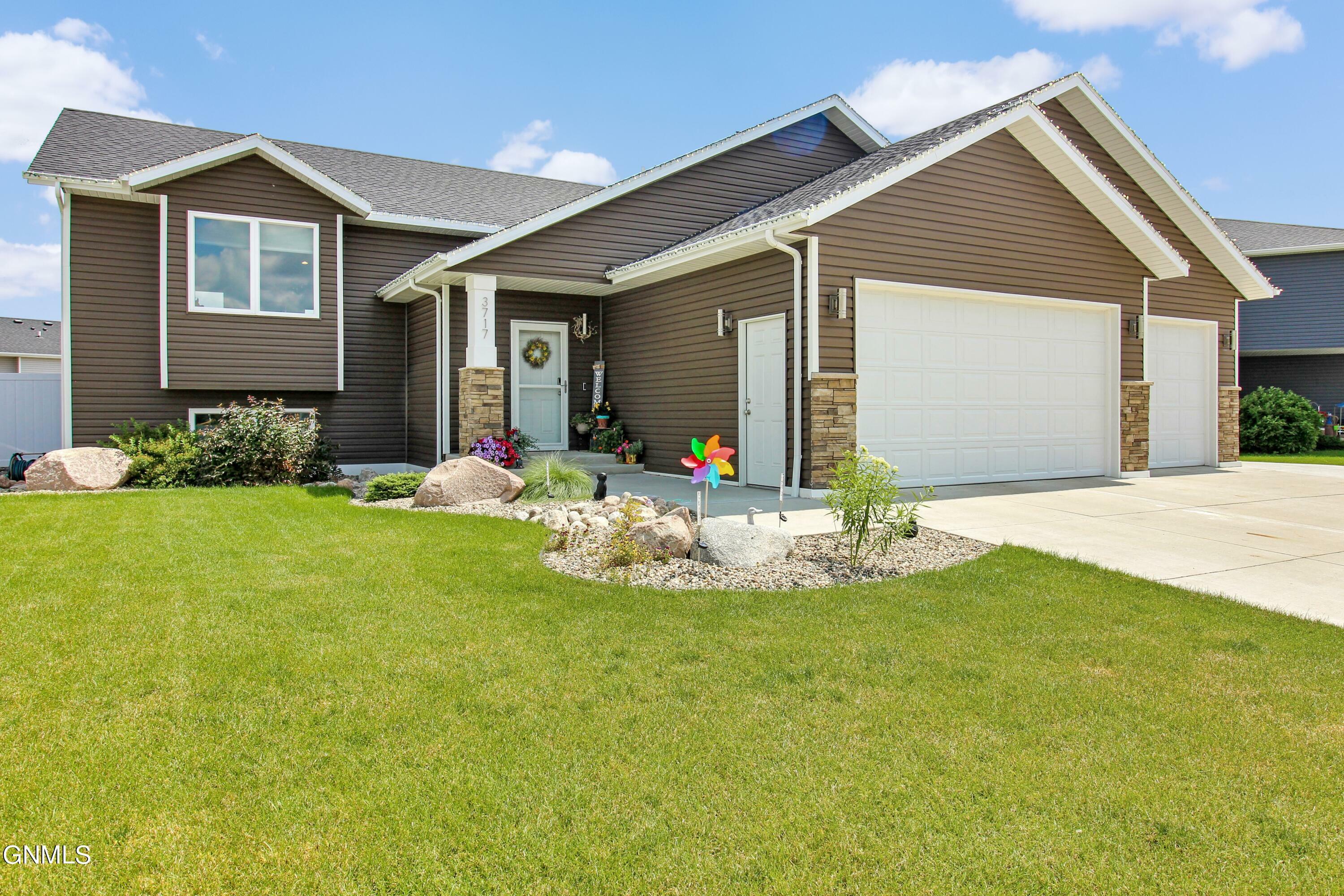 Property Photo:  3717 Meridian Drive  ND 58504 