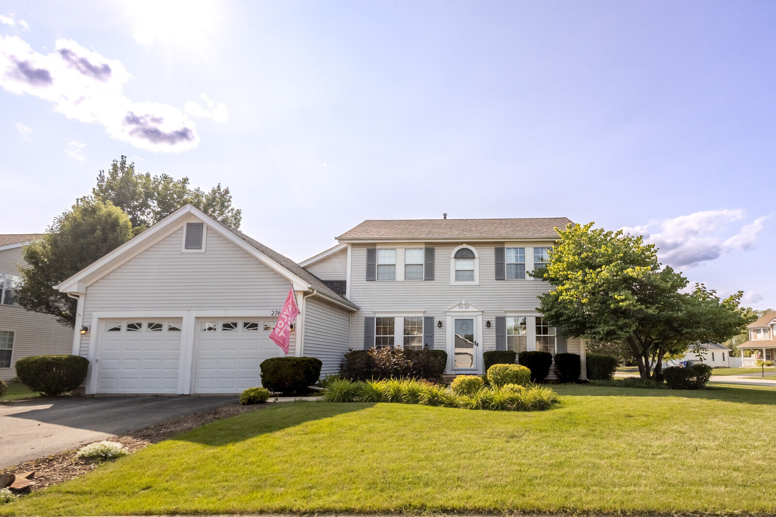 Property Photo: 276 Valley Forge Avenue IL 60177