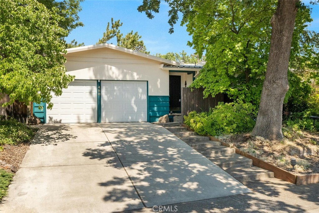 Property Photo:  480 Redwood Way  CA 95926 