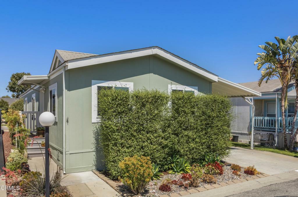 Property Photo:  11100 Telegraph Road 4  CA 93004 