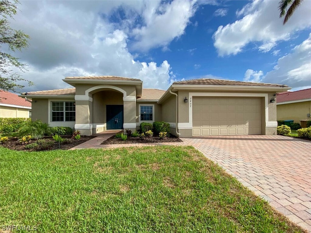 Property Photo:  2407 Ashbury Circle  FL 33991 